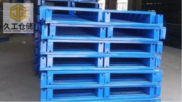 鋼制托盤的詳細共同點是什么？南京久工倉儲設(shè)備