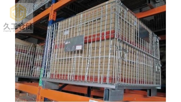 倉儲籠如何配合貨架使用？