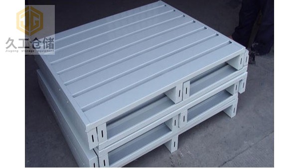 南京倉(cāng)儲(chǔ)貨架，鋼制托盤生產(chǎn)廠家，久工倉(cāng)儲(chǔ)設(shè)備