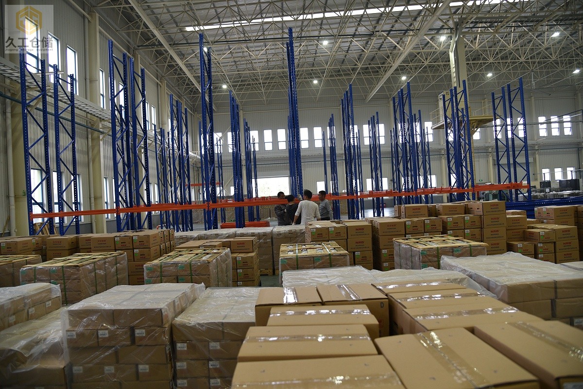 南京久工倉儲-貨架定制現(xiàn)場測量提供方案設(shè)計，南京貨架一站式采購！配套齊全！