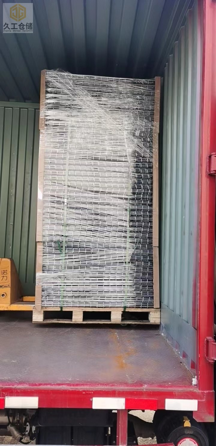 南京久工倉(cāng)儲(chǔ)-貨架網(wǎng)層板打包精美，根據(jù)客戶建議，9-20開(kāi)始打包開(kāi)始升級(jí)啦！