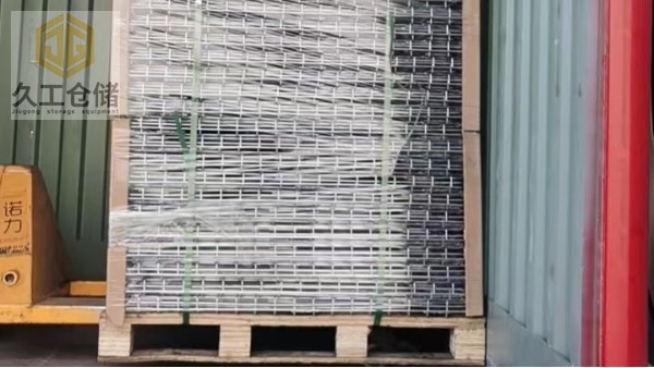 南京久工倉儲(chǔ)-貨架網(wǎng)層板打包精美，根據(jù)客戶建議，9-20開始打包開始升級(jí)啦！