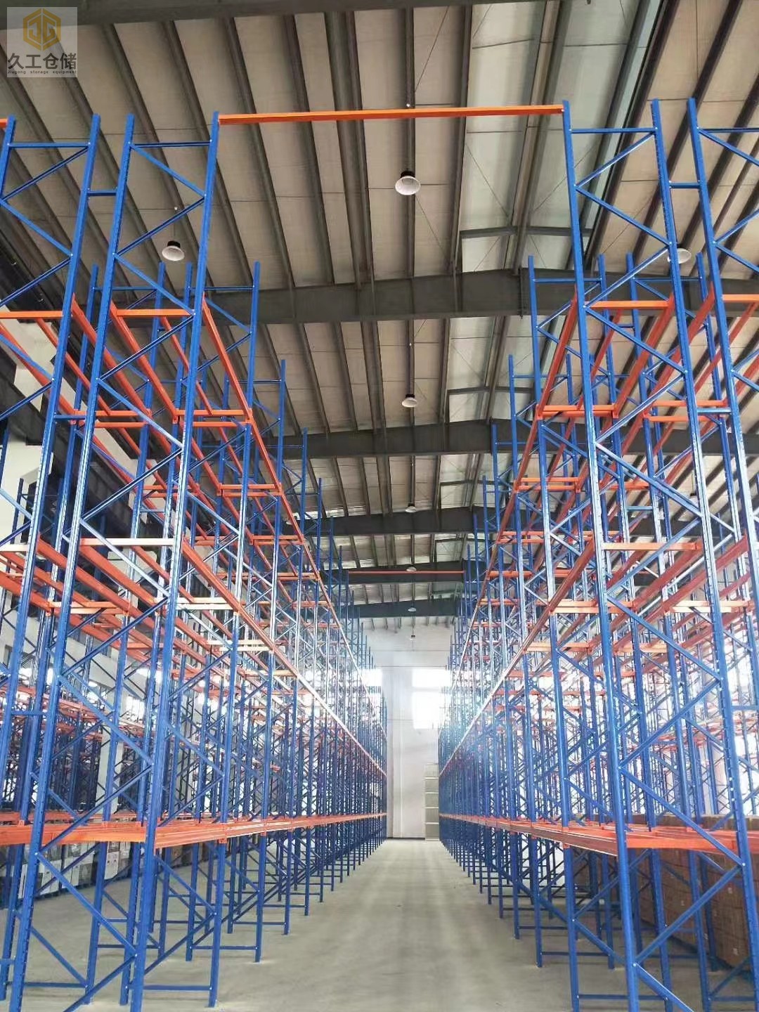 南京貨架-簡(jiǎn)單來(lái)介紹倉(cāng)儲(chǔ)貨架，南京久工倉(cāng)儲(chǔ)來(lái)分析！