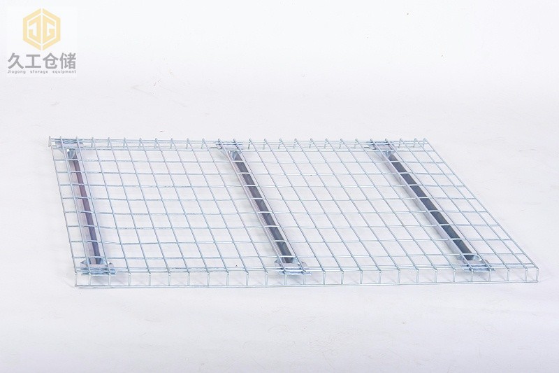 汽車行業(yè)倉(cāng)庫(kù)一般有哪些倉(cāng)儲(chǔ)設(shè)備？南京久工倉(cāng)儲(chǔ)為大家分析！希望能幫助到大家！