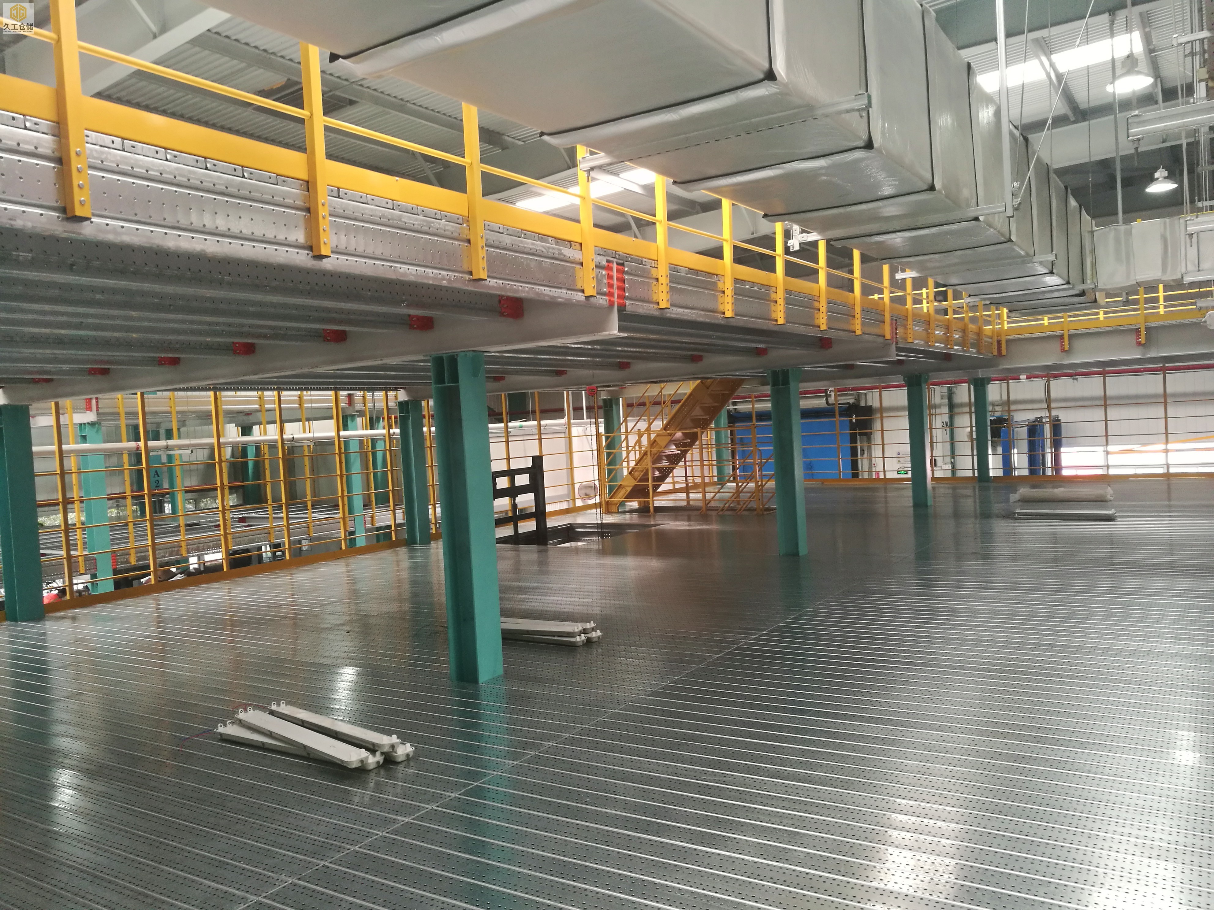 閣樓式貨架-閣樓平臺-閣樓貨架-南京貨架-久工倉儲設(shè)備