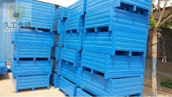 鋼制料箱有什么運(yùn)用特點(diǎn)，鋼制料箱具體參數(shù)有哪些？南京久工倉(cāng)儲(chǔ)設(shè)備