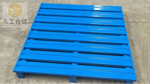 鋼制托盤的構(gòu)成有哪些？久工倉(cāng)儲(chǔ)設(shè)備