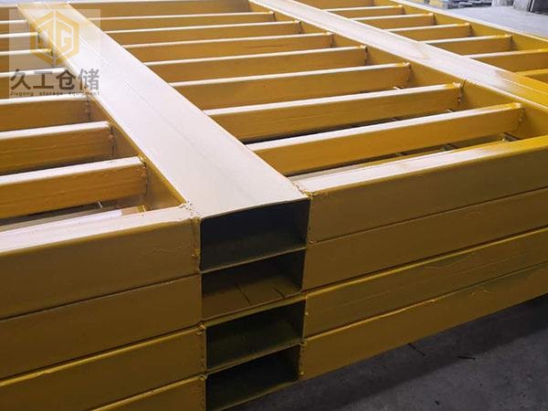 鋼制托盤怎么樣？應(yīng)要如何選擇？南京久工倉(cāng)儲(chǔ)設(shè)備