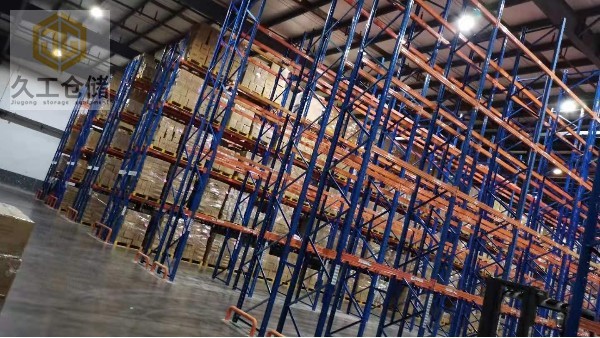 倉庫定制倉儲貨架有哪些類型？南京久工倉儲設(shè)備