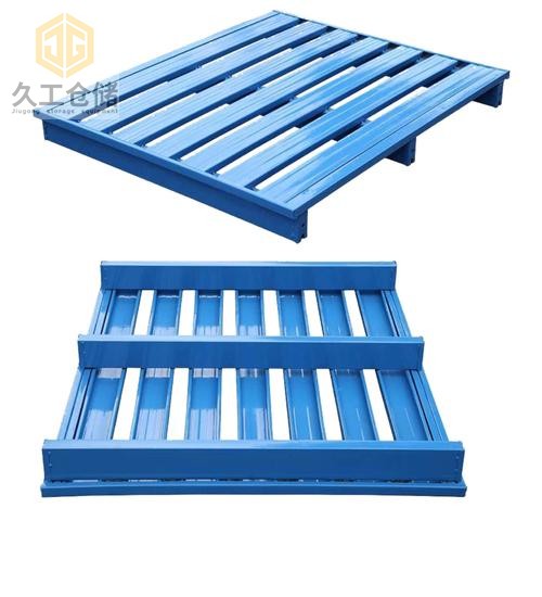 鋼制托盤也稱鋼托盤，鐵托盤，鐵質(zhì)托盤，金屬托盤等，質(zhì)量可靠！南京久工倉儲-托盤廠家