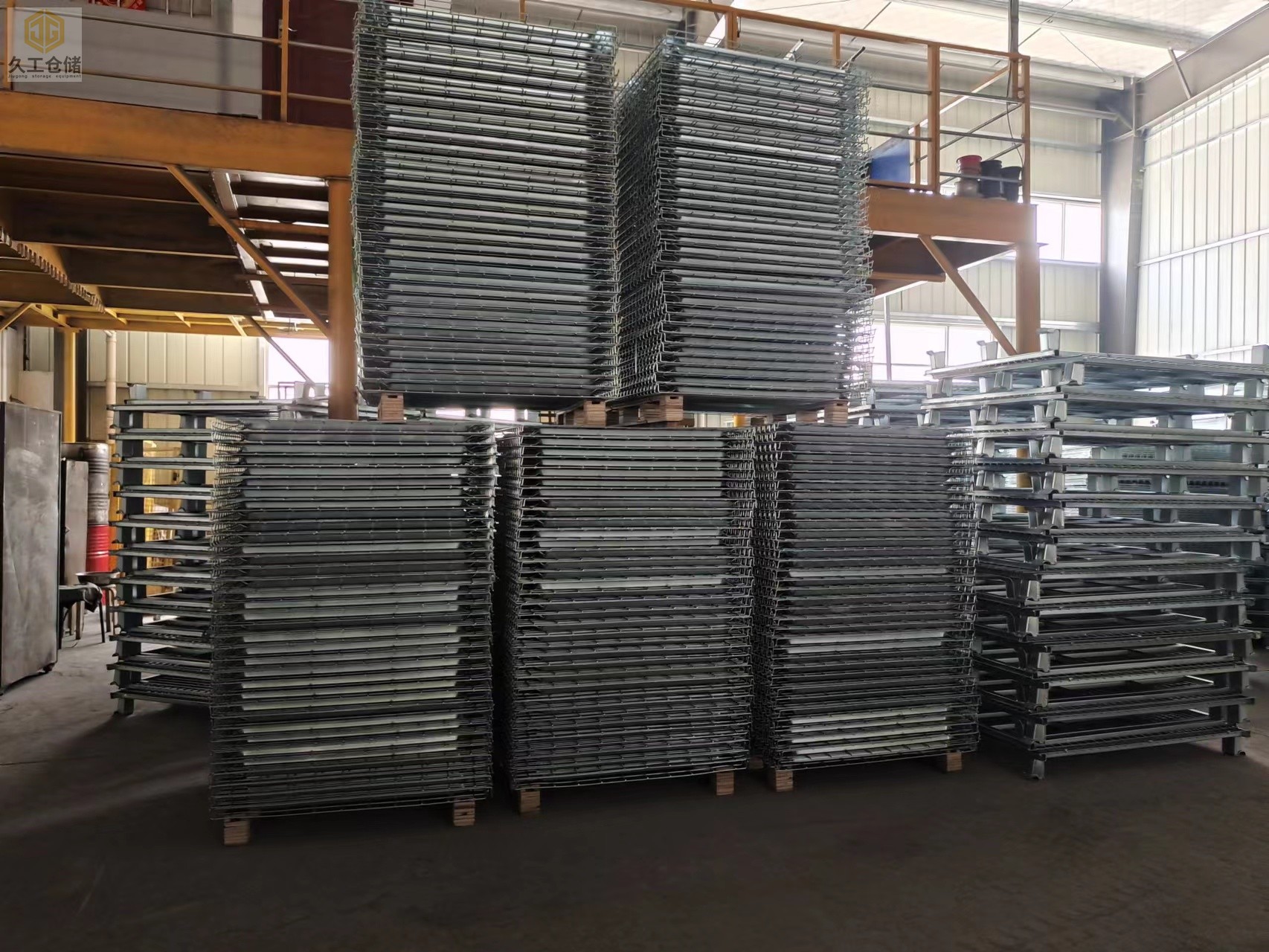 久工倉儲(chǔ)設(shè)備-貨架網(wǎng)層板堆垛打包-鋼層網(wǎng)-加筋網(wǎng)片-筋層網(wǎng)-非標(biāo)定制-南京實(shí)體廠家