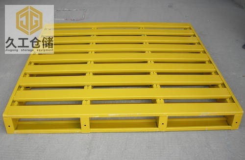 托盤有哪些品類？鋼制托盤有什么特點(diǎn)？南京久工倉儲來分析！了解更多關(guān)注久工