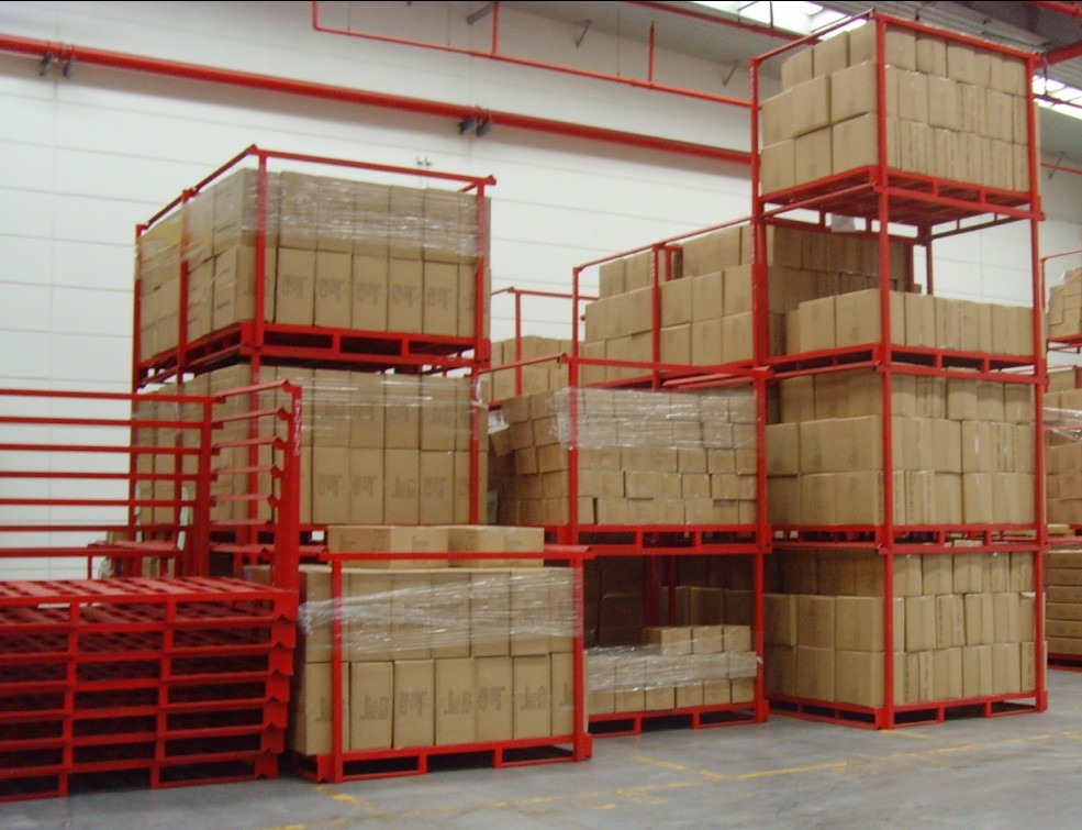 堆垛架的優(yōu)點有哪些？久工倉儲設(shè)備