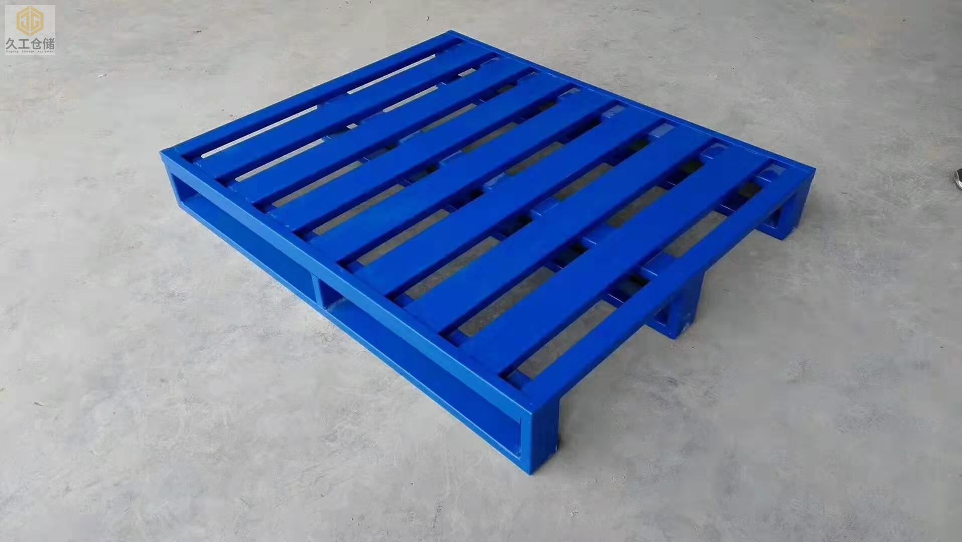 南京久工倉(cāng)儲(chǔ)-鋼制托盤-鋼托盤鐵托盤運(yùn)用特點(diǎn)、種類、優(yōu)點(diǎn)有哪些？南京托盤廠家