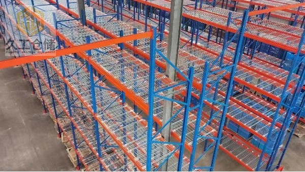 貨架擺放層板網(wǎng)，鋼層網(wǎng)，網(wǎng)層板有什么優(yōu)點(diǎn)？網(wǎng)層板廠家-南京久工倉(cāng)儲(chǔ)設(shè)備