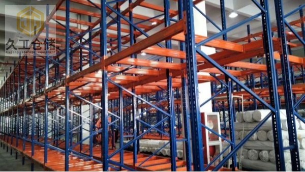 倉儲貨架有哪些種類？及運用特點有哪些？南京久工倉儲設(shè)備