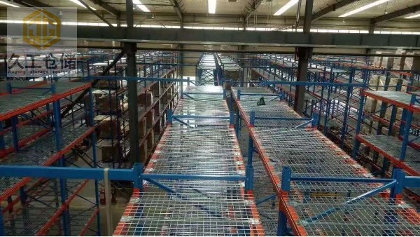 干貨！層板貨架的優(yōu)點(diǎn)和特點(diǎn)，貨架網(wǎng)層板。久工倉(cāng)儲(chǔ)設(shè)備