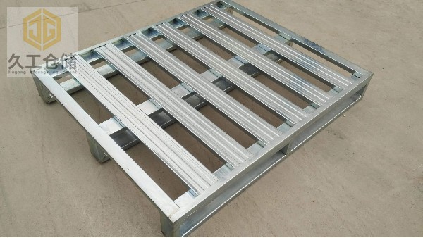 鋼制托盤用處是什么？南京久工倉儲設備.